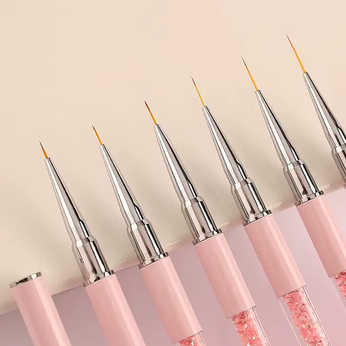 Brosse à Ongles Rose pour Salon de Manucure