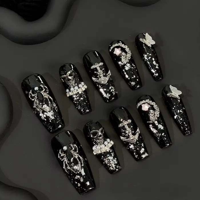 (10 pièces) ton noir lisse associé à des détails gothiques frappants, adapté aux amateurs de style d