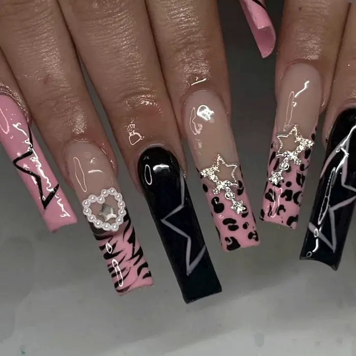 Faux ongles français imprimé léopard rose