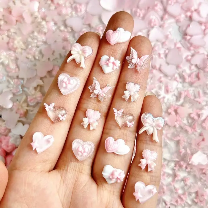 Breloques pour ongles en résine