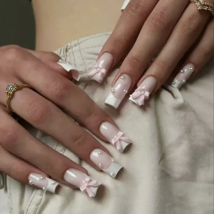 Faux ongles de ballet à presser avec motif de fleurs
