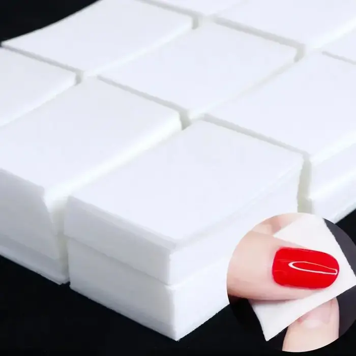 Lingettes dissolvant de vernis à ongles