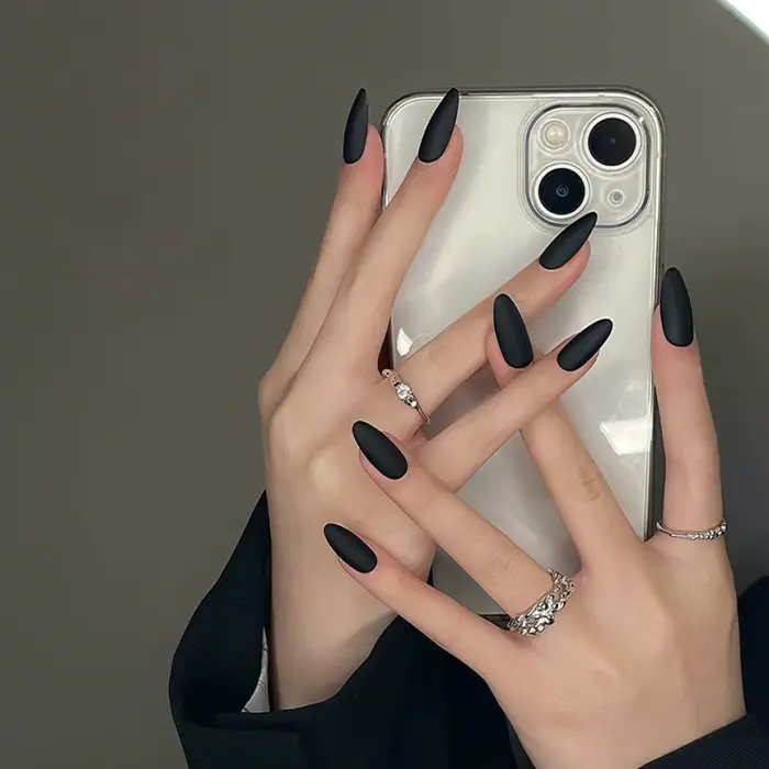 Faux ongles noirs d'amande mats, 24 pièces, à pression, couleur unie, pour femmes et filles, manucur