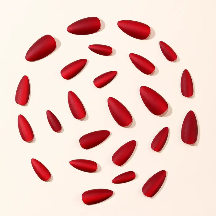 24 pièces/ensemble faux ongles rouge velours pour femmes filles fête du nouvel an moyen amande ballet mat