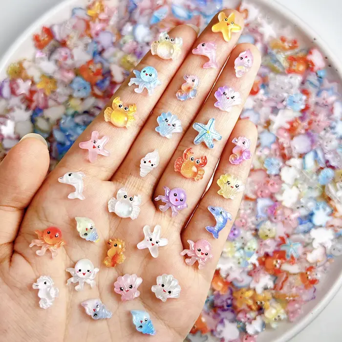 30 pièces Style Multiple mignon poulpe conque résine Nail Art décorations dessin animé lumineux gran