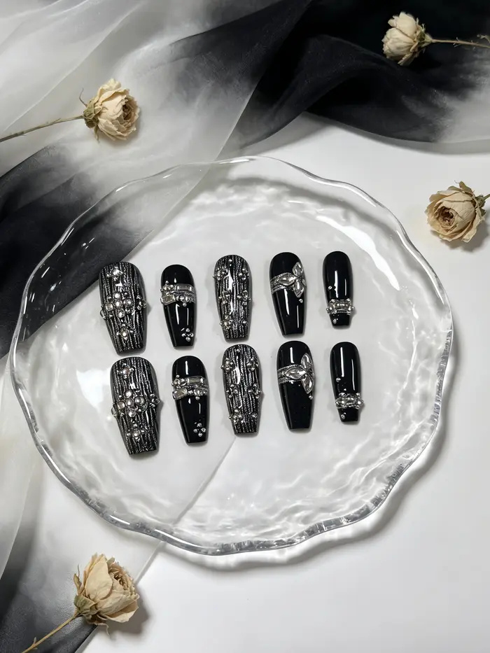 10 faux ongles trapézoïdaux de longueur moyenne