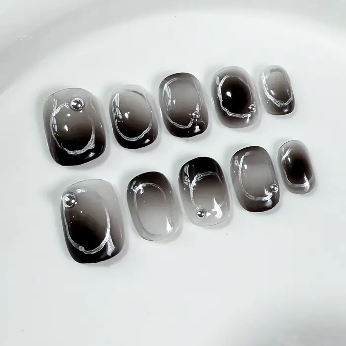 10 faux ongles courts carrés faits à la main avec design 3D