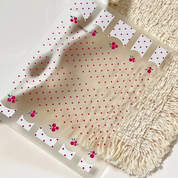 Autocollant pour ongles motif myrtille 3D en relief