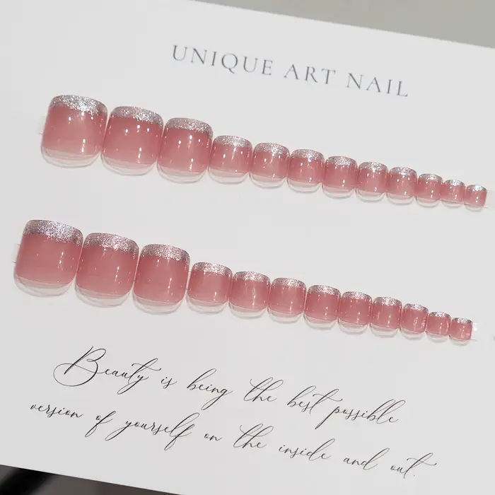 Faux ongles carrés courts pour les orteils