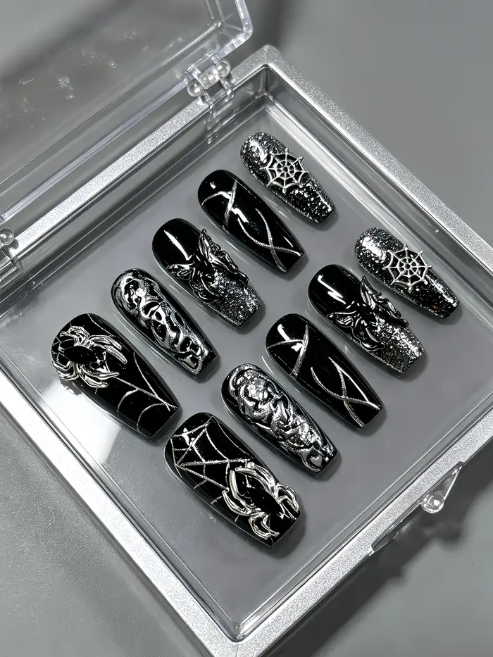 10 faux ongles noirs à paillettes argentées dégradées