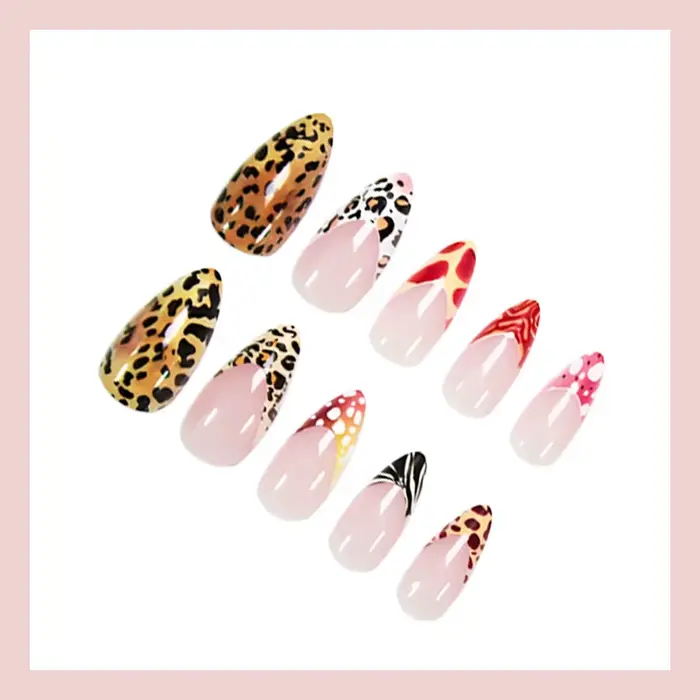 24 faux ongles à presser en amande