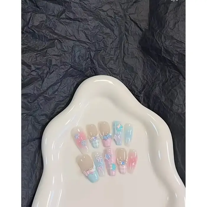 Bleu rose Etoiles Convenience Store Ongles portables faits à la main Macaron d'été Français Nail Art Sweet Cute Dreamy Bow Blush