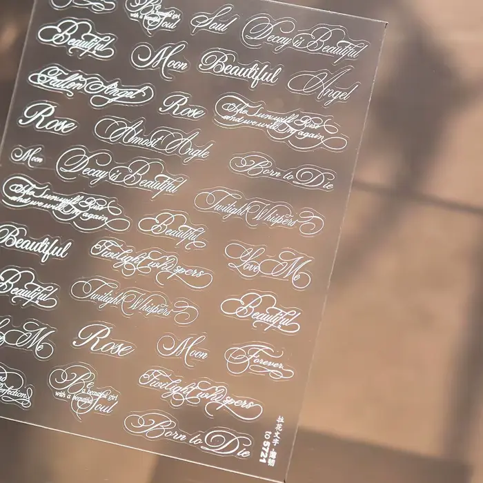Autocollants pour ongles à motifs lettres anglaises, noir et blanc, style artistique, design manuscrit, décorations de manucure pour fête