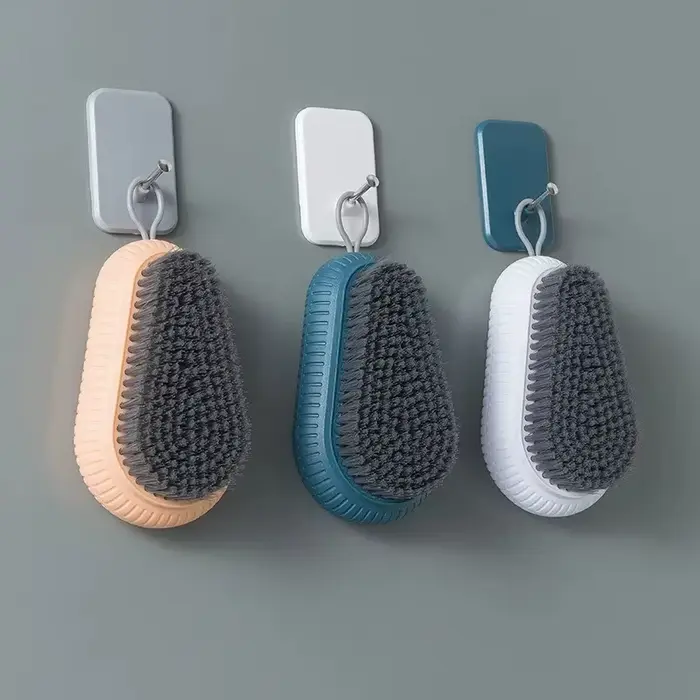 Brosse à ongles douce pour éliminer la saleté
