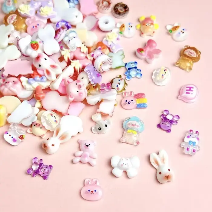 Décorations d'art d'ongle mélangées de série animale de résine de bande dessinée