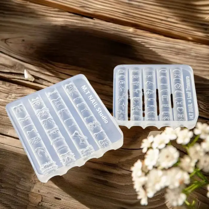 Moule à ongles en silicone 3D imprimé avec nœud papillon ; Modèles transparents pour les modèles de 