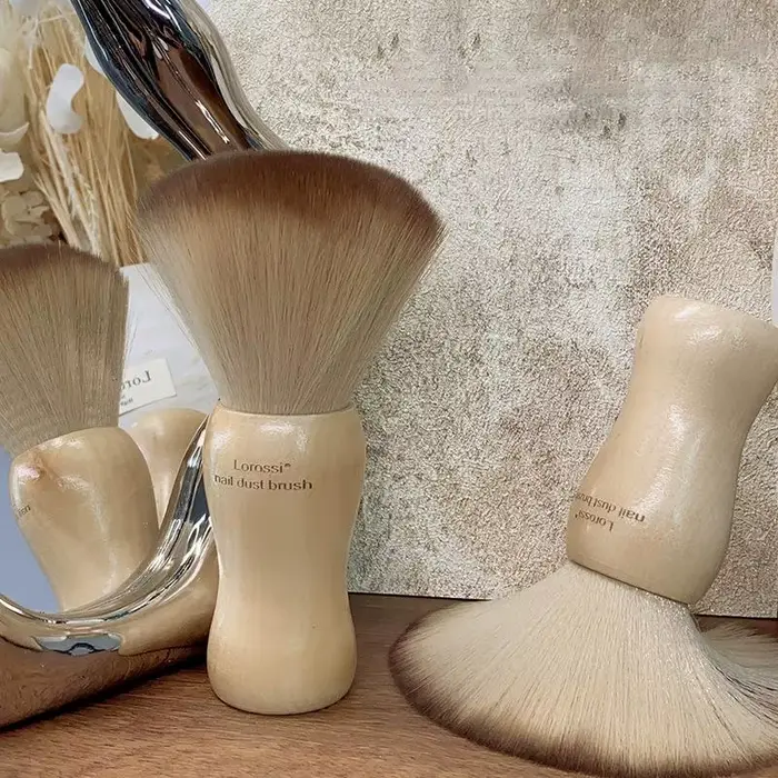 Professionnel moelleux ongles Art brosse ronde manche en bois nettoyage de la poussière