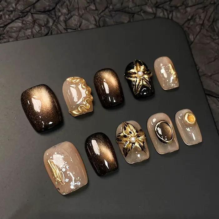 Faux ongles yeux de chat avec fleur
