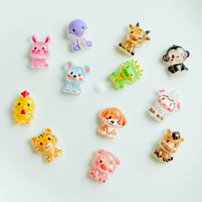 20 accessoires mignons pour ongles en forme de dessins animés