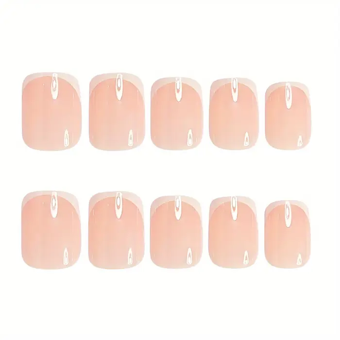 Faux ongles français simples et brillants