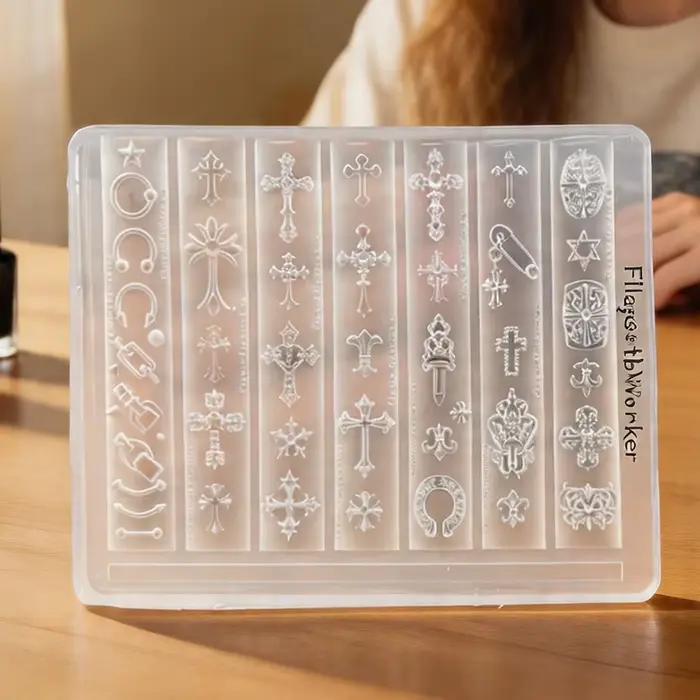 Moule 3D gothique pour nail art à rivets