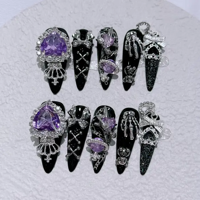 Japonais Menhera Luxe Long Tips Presse Sur Les Ongles y2k Spice Girls Noir Fait Main Nail Bear Arc Couronne Violet Diamants Faux