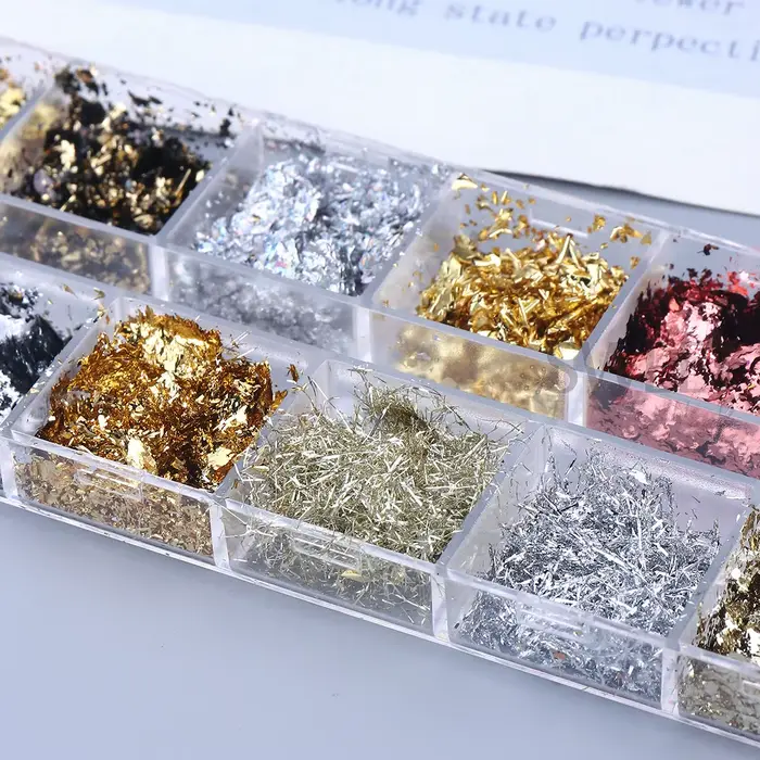 12 grilles magnifiques feuilles d'or scintillantes pour Nail Art