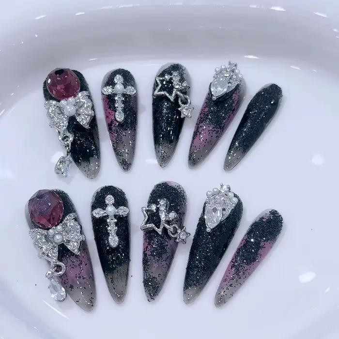 Nail Art fait à la main de luxe N64.Oblivion Dark Spice Girls, faux N64.Bow, étoile, croix, diamant,