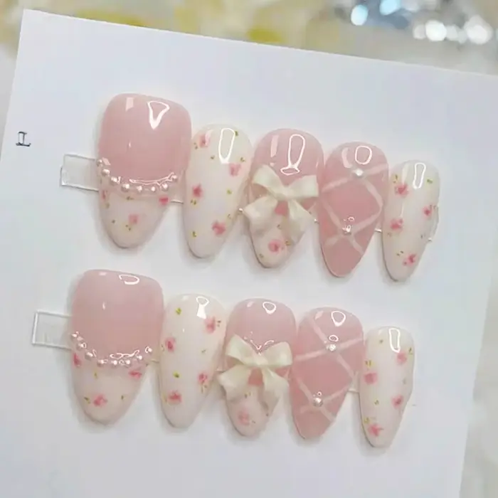 10 faux ongles faits main pour filles