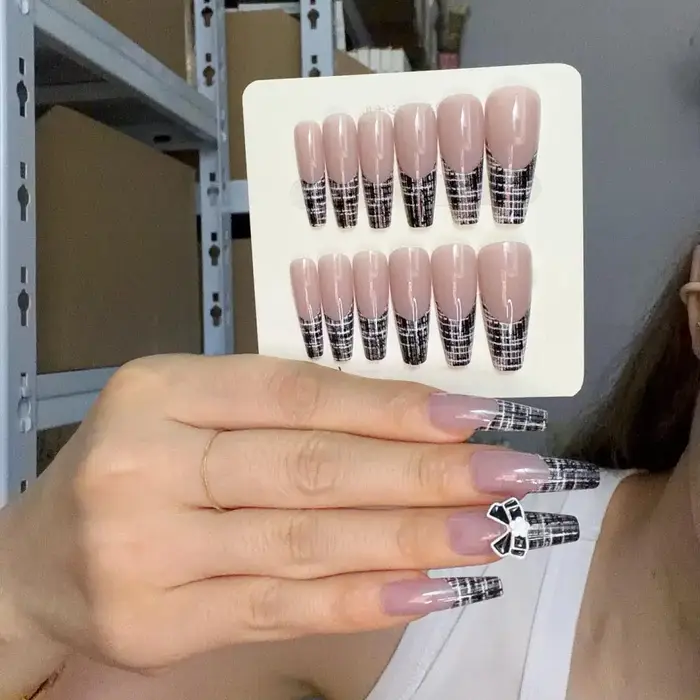 24 pièces/boîte, faux ongles floraux de style rustique français, amovibles et réutilisables, ensemble d'ongles en acrylique à presser, longs ongles artificiels de type ballet.