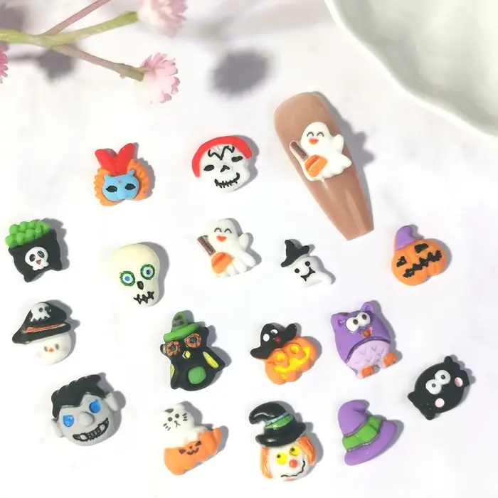 Mélange d'ornements d'ongles pour Halloween