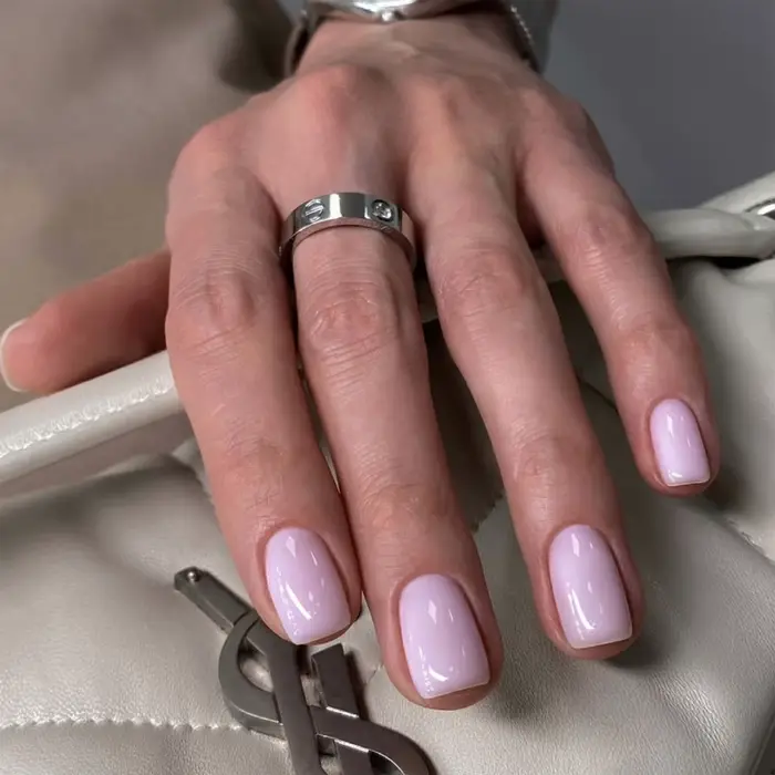 Faux ongles roses nus pour filles et femmes