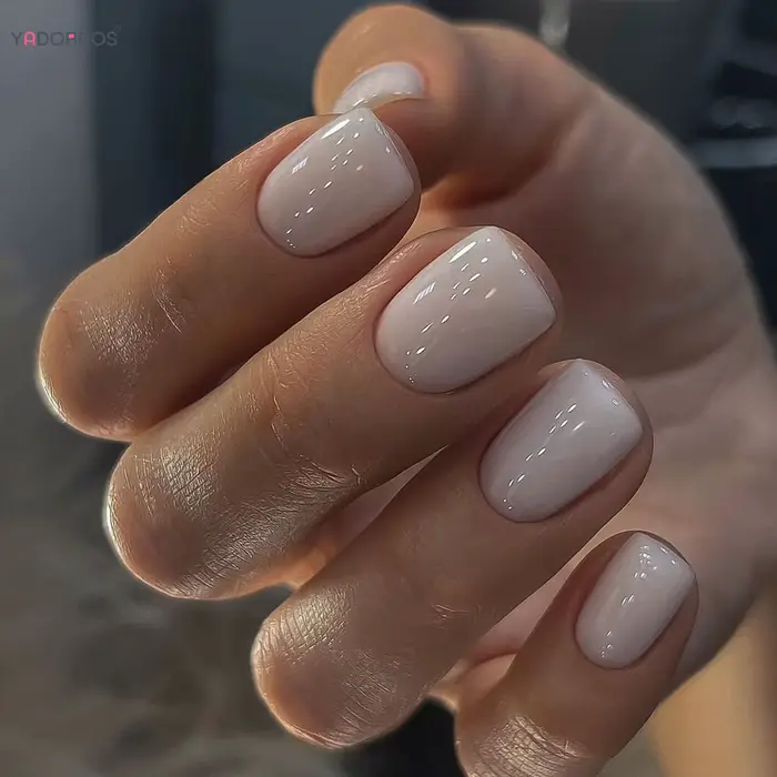 Faux ongles carrés courts et minimalistes, couleur blanc unie, à pression, portables et réutilisable