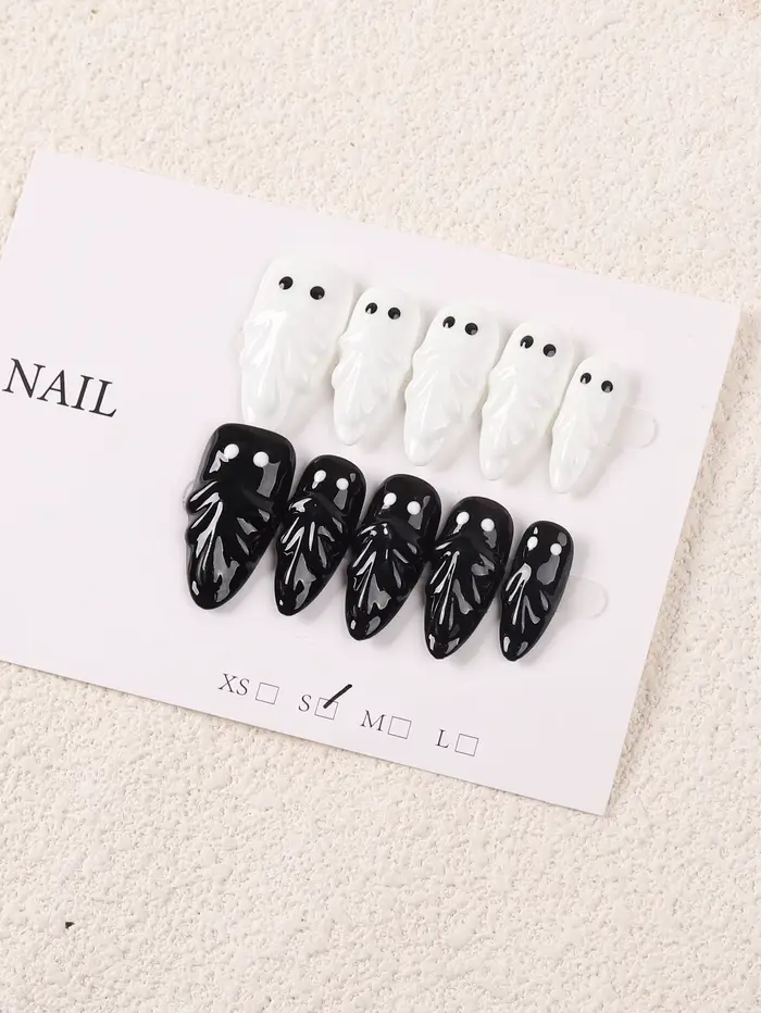 10 faux ongles faits à la main en forme d'amande