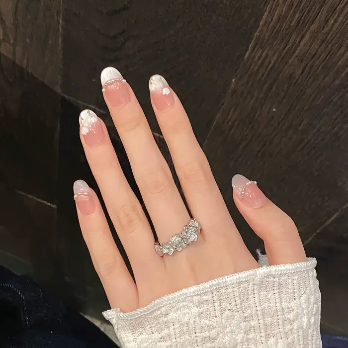 Patchs pour faux ongles tulipe peints à la main