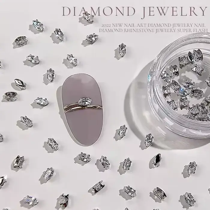 40 pièces brillant cristal 3D Nail Art strass décorations forme Flatback verre diamant bijoux concep