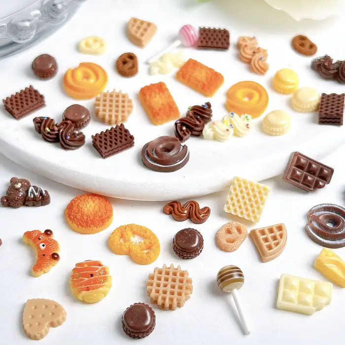 Breloques pour ongles en résine de crème glacée, Biscuits au chocolat simulés 3D, Adorable Croissant