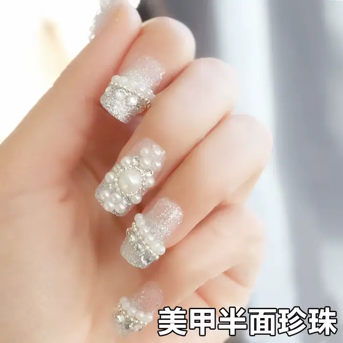 Breloque en perle demi-ronde pour ongles