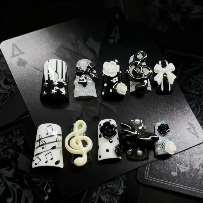 10 pièces à la main gothique presse sur ongles Punk foncé 3D Note de musique conception faux ongles 