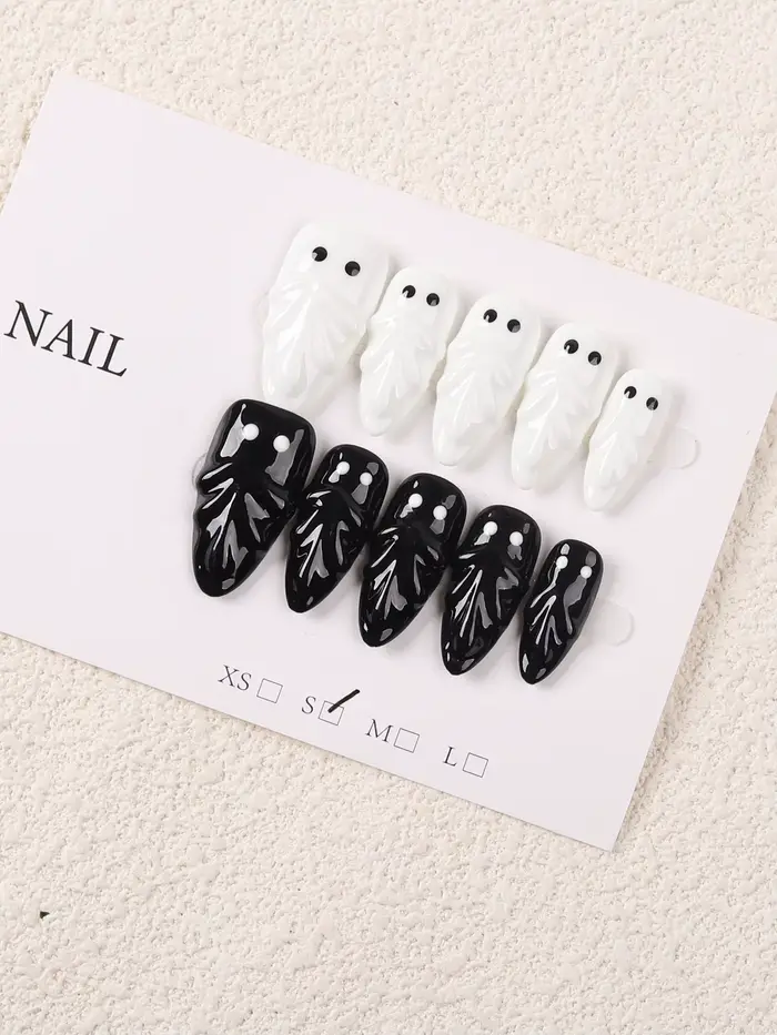 10 faux ongles faits à la main en forme d'amande