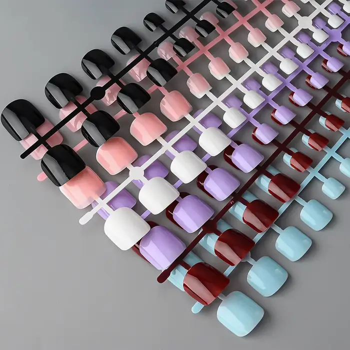 144 pièces couleur mixte court carré faux ongles vin rouge, noir, blanc, rose, bleu presse sur les o