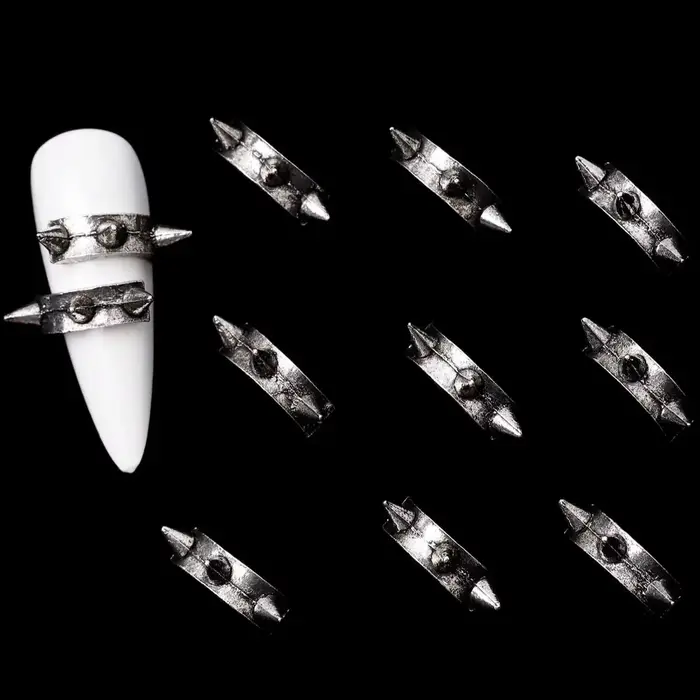 30 pièces nouveau foncé et Cool Y2K Punk Style métal lourd rétro Rivet alliage Nail Art accessoires avec breloque Design artistique