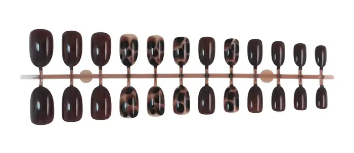24 pièces – Kit d'ongles ovales marron foncé à motif léopard texturé écaille de tortue – Autocollants pour ongles haut de gamme – La beauté de la nature sauvage