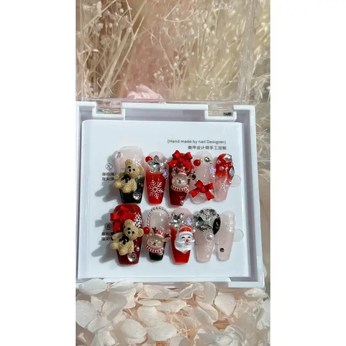 10 pièces mignon ours arc wapiti Nail Art éléments de noël à la main porter des ongles rouge festif nouvel an faux ongles patchs d'ongles amovibles