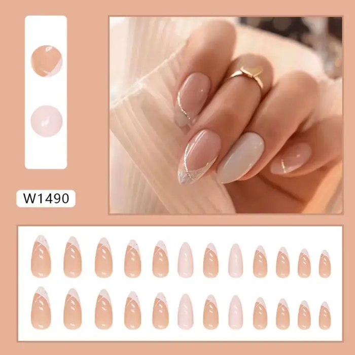Manucure longue amande faux ongles français élégant presse