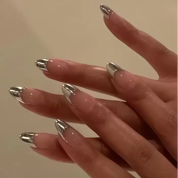 24 paires de faux ongles de style minimaliste en forme d'amande à la française, élégants et simples,