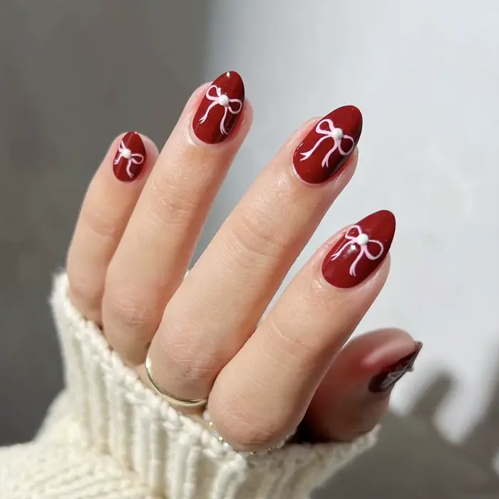 Presse rouge cerise sur les ongles 24 pièces couleur unie faux