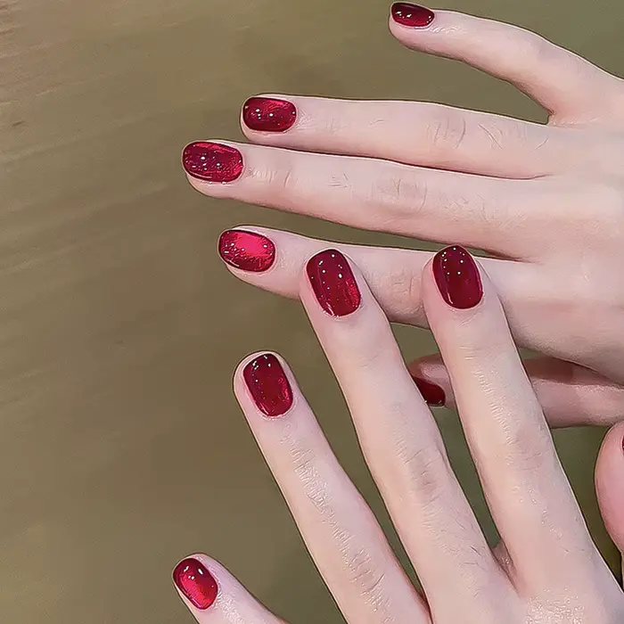 Vernis à ongles Gel œil de chat rouge rubis