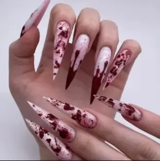 24 pièces horreur bande dessinée Halloween faux ongles Tomie presse sur ongles amande brillant noir