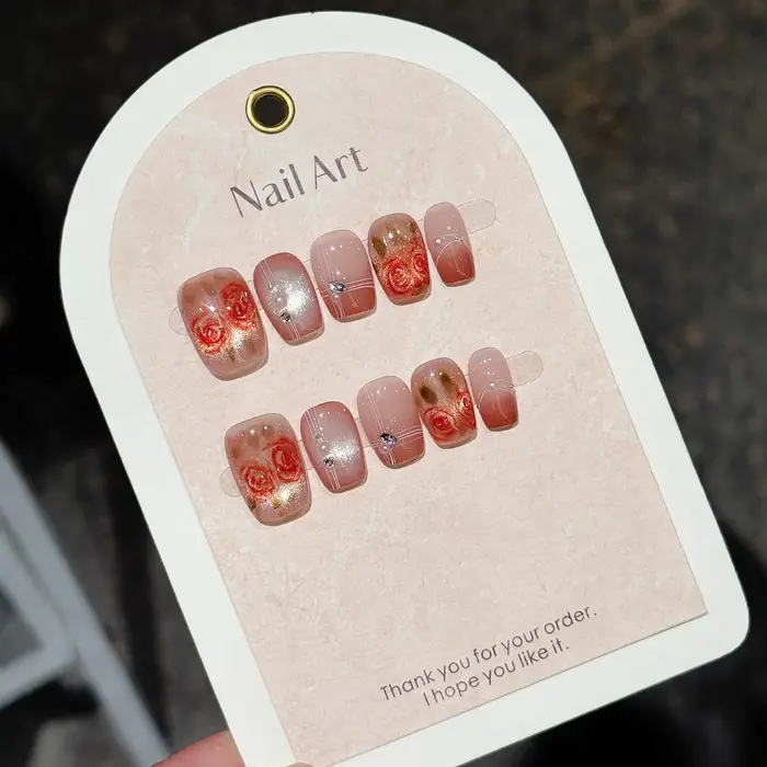 Faux ongles œil de chat rubis